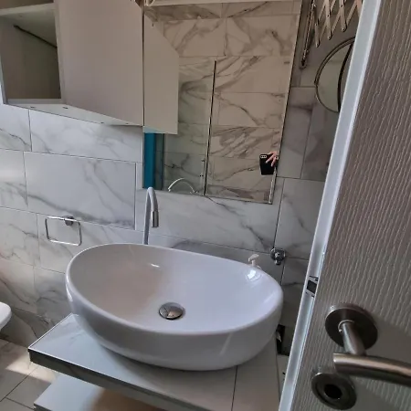 Apartman Marina 2nd Floor * Vir